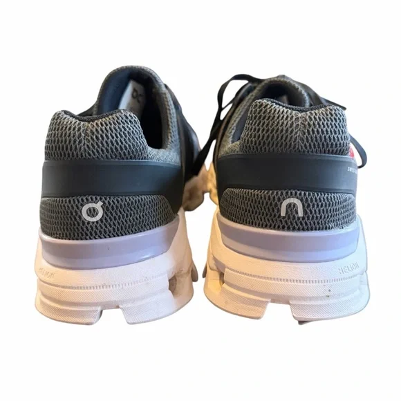 ON RUNNING Cloudswift Sneakers Women’s Size 9